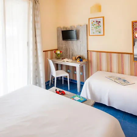 Park & Hotel 3*