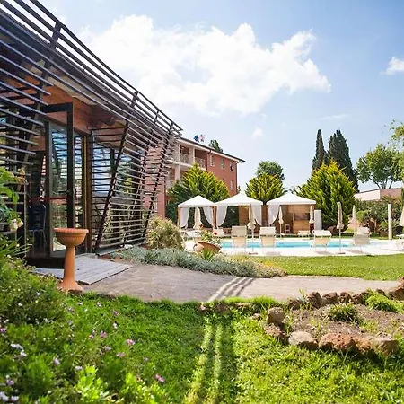 Park & Hotel 3*